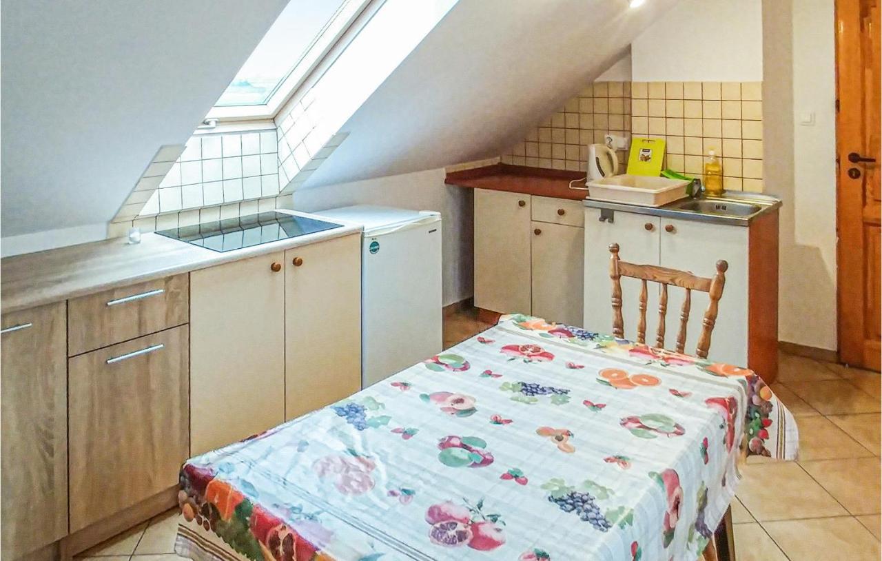 Stunning Apartment In Polchowo With 2 Bedrooms And Wifi エクステリア 写真
