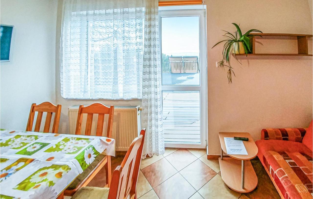 Stunning Apartment In Polchowo With 2 Bedrooms And Wifi エクステリア 写真